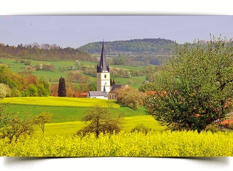 Die Kirche in Uetzing im wunderschönen Oberfranken 