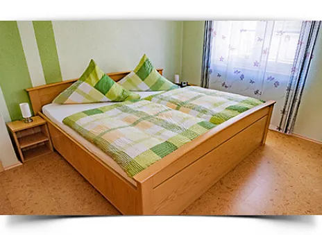 Schlafzimmer - Ferienwohnung Lerchenberg